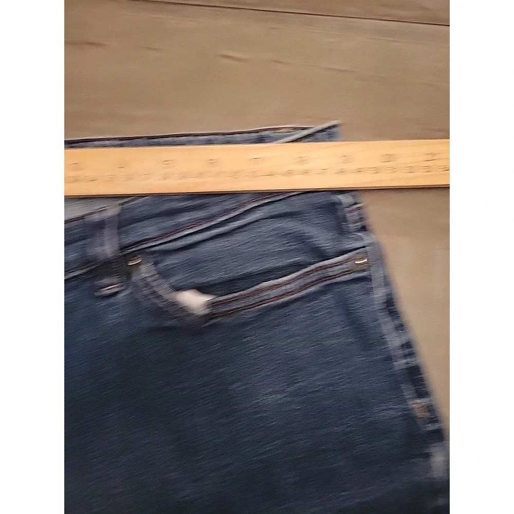 Liz Claiborne Fit Mid Rise Blue jeans Sz 38 X‎ 29 Contoured Waistband